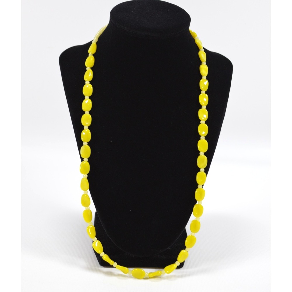 Vtg Handmade Glass‎ Bead Necklace Flat Oval Yellow Glass Beads Small Spacers 25"